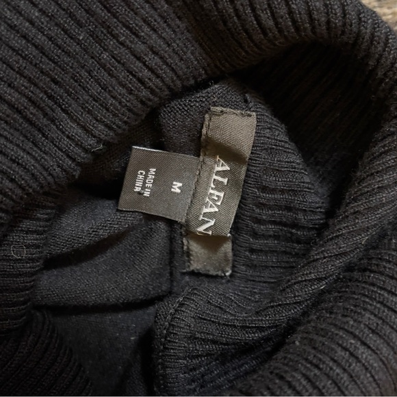 NWT Alfani Med black /silver tunic top - Picture 5 of 6